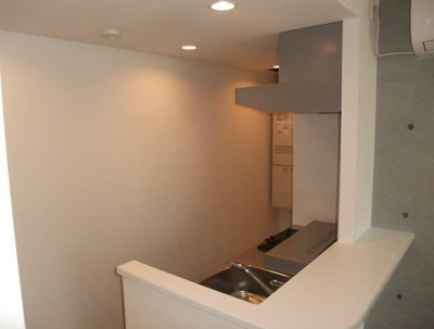 【キッチン】 | クアドール高円寺 | カウンターシステムキッチン。