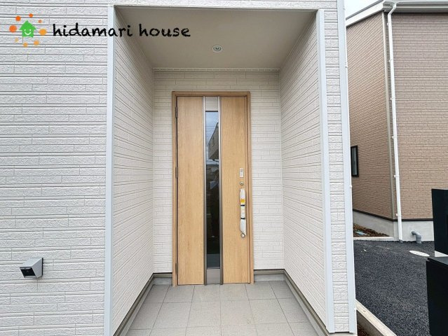 上尾市大谷本郷第7　新築戸建　クレイドルガーデン05の玄関