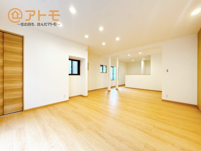 【居間・リビング】 | 富士市横割　中古戸建て　全1棟