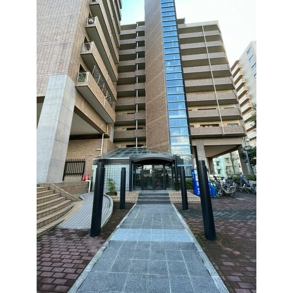 DO鶴見のエントランス