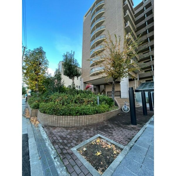 DO鶴見のエントランス