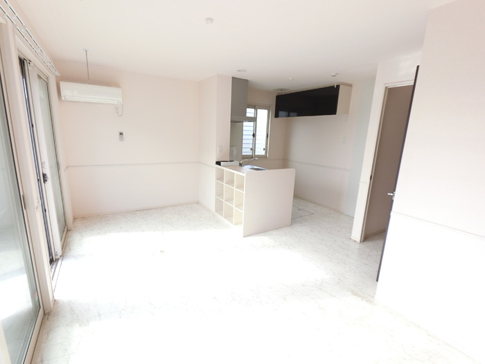 グランソレイユ　Ａの居間・リビング