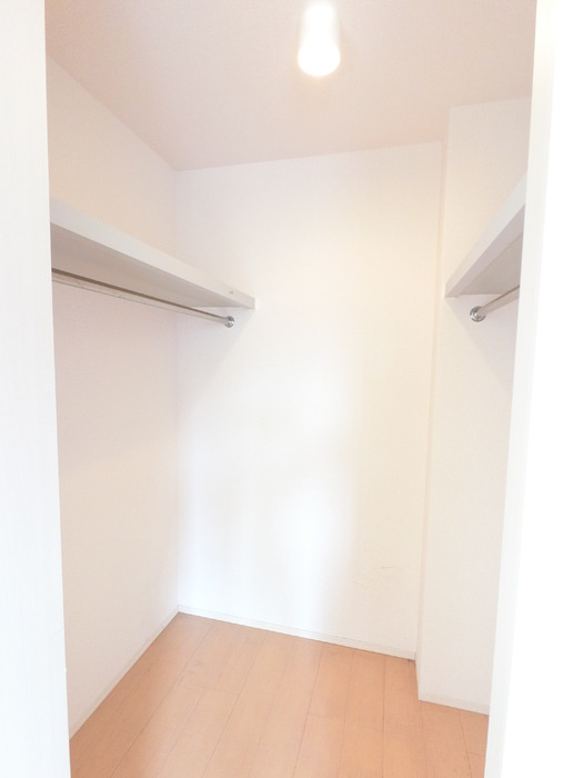 グランソレイユ　Ａの収納