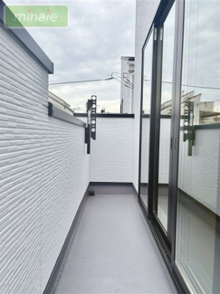 【バルコニー】 | 駐車2台　リビング19.9帖　限定2区画　2号棟　東菅野　