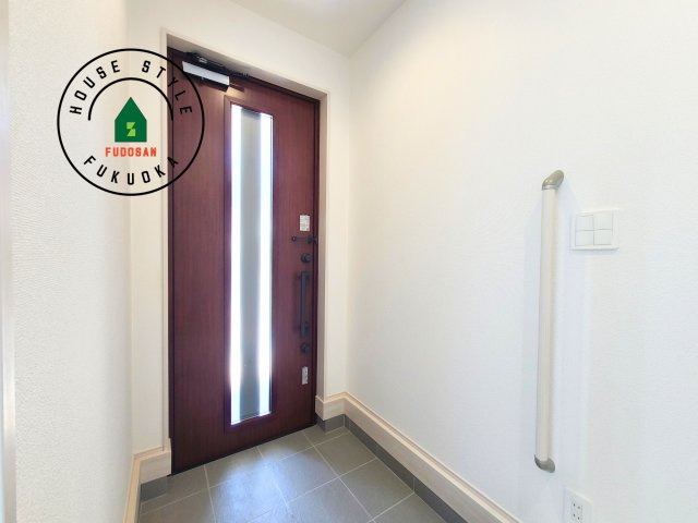 小郡市寺福童第1-2棟（2号棟）の内観：施工例|二重ロックでしっかり防犯対策ができます。