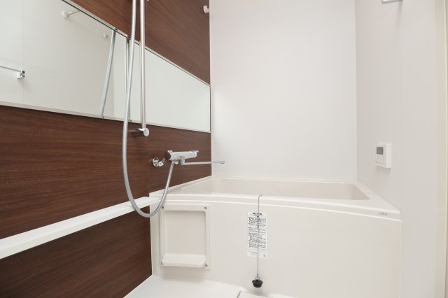 サヴォイ　ル・プルミエ　パリエ　11階の浴室|別号室のものになります。現状優先。