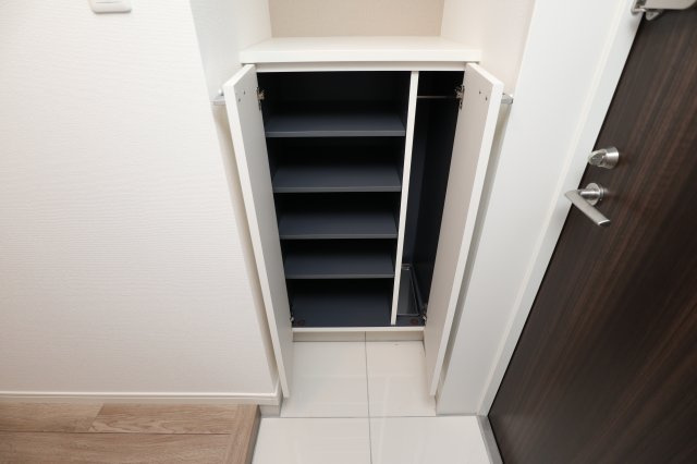 サヴォイ　ル・プルミエ　パリエ　11階の収納|別号室のものになります。現状優先。