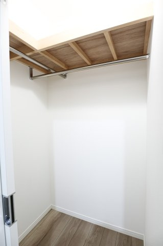 サヴォイ　ル・プルミエ　パリエ　11階の収納|別号室のものになります。現状優先。