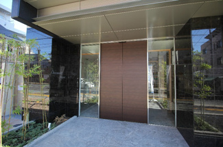 【エントランス】