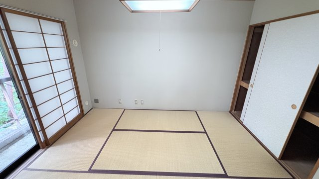 【商談中】浅間ハイランドパーク プルミエールB1棟2階 2LDKの和室