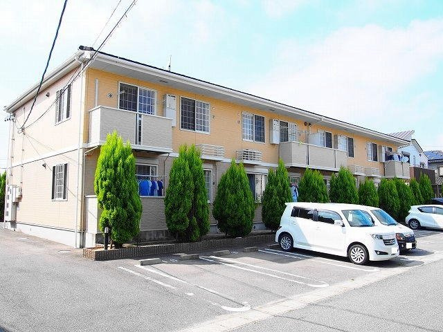 ロイヤルパ－ク岬   刈谷市近郊の賃貸はクラスホーム刈谷店の外観|きれいな外観です