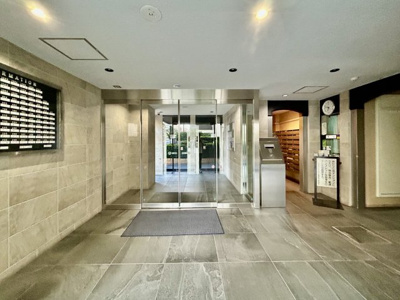 【防犯設備】 | ライオンズマンション東陽町第3 | 【オートロック】オートロックシステムでセキュリティ充実。当たり前ですが、安全で安心して暮らすのって大事ですよね。お探しのご条件でオートロック付きの物件を探す方も多いですがやはりセキュリティは大事です。