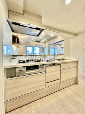 【キッチン】 | ライオンズマンション東陽町第3 | ワイドで収納豊富なシステムキッチン