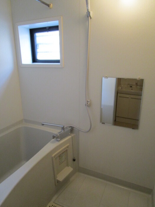 グローヴ Ⅰの浴室