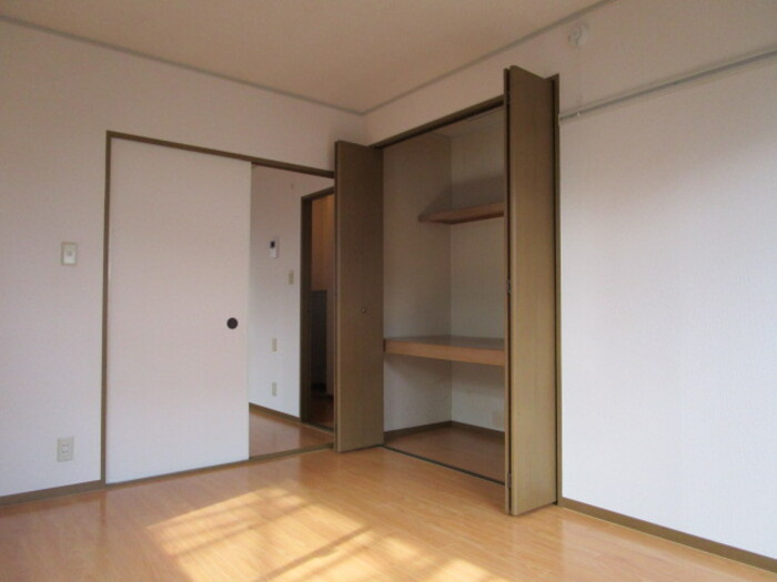 グローヴ Ⅰの居間・リビング