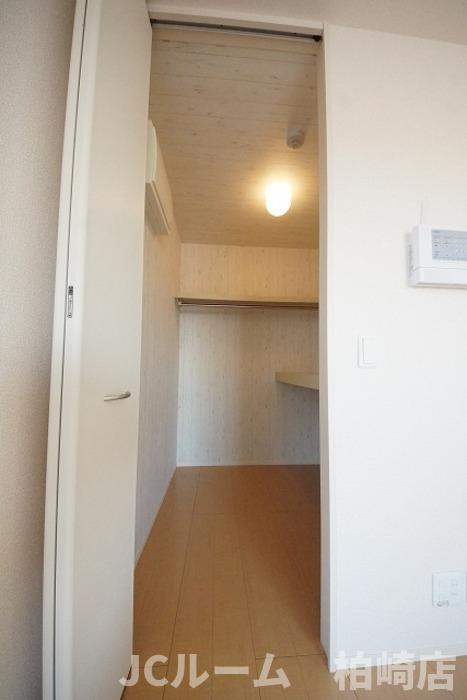 柏崎市田中のアパートの収納