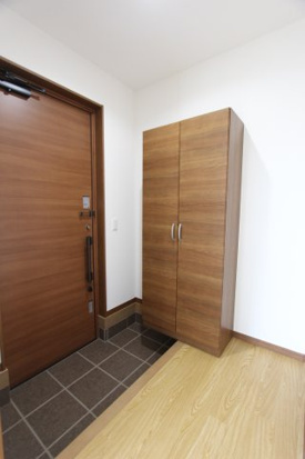 平中町３１２コダテックスⅣＣの玄関