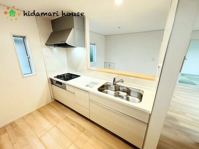 上尾市大谷本郷第8　新築戸建　クレイドル04のキッチン