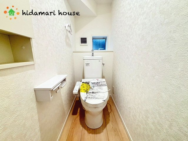 上尾市大谷本郷第8　新築戸建　クレイドル04のトイレ