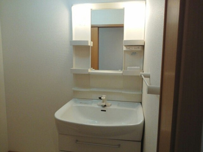 【洗面所】 | イリーデ西浜 | 洗面所です