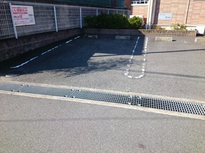 【駐車場】 | イリーデ西浜 | 車をお持ちの方に嬉しい駐車場付きの物件です