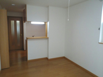 【内装】 | イリーデ西浜 | 明るい色調の室内です