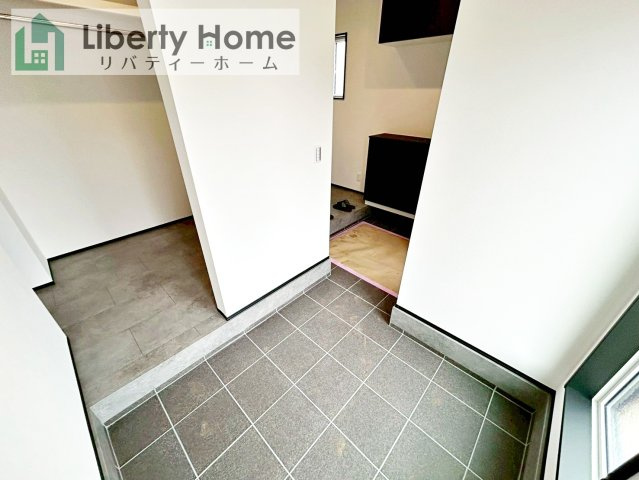 阿見町うずら野Ⅱ　新築戸建　1号棟の玄関