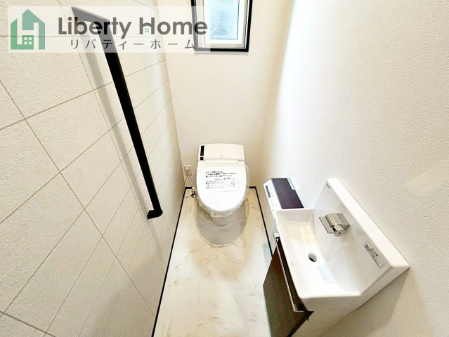 阿見町うずら野Ⅱ　新築戸建　1号棟のトイレ