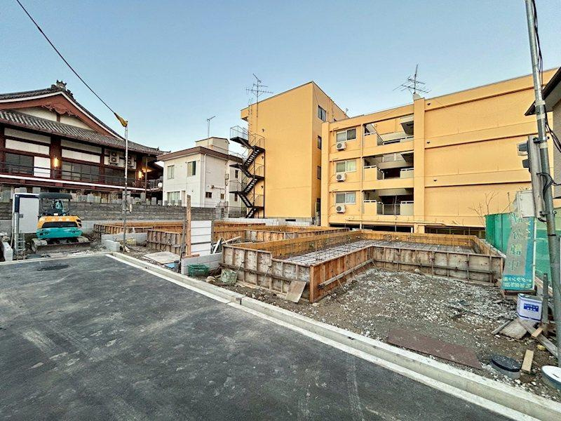 豊中市箕輪2丁目　新築戸建の前面道路含む現地写真
