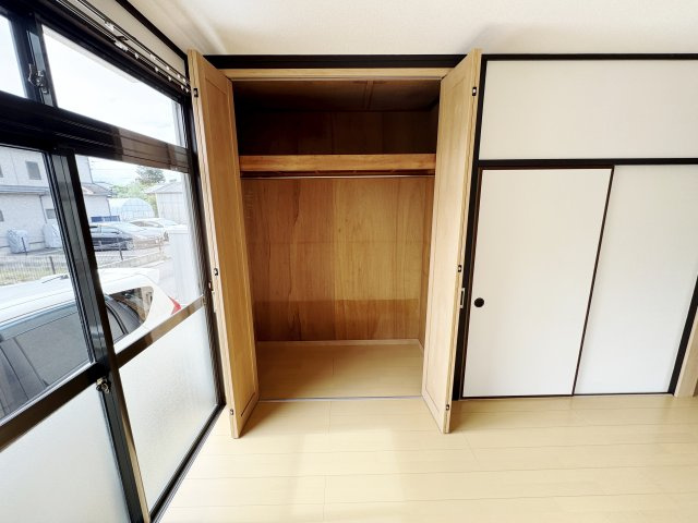 西本貸家の収納