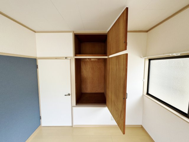 西本貸家の収納