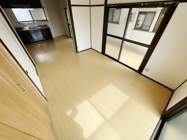 西本貸家の居間・リビング