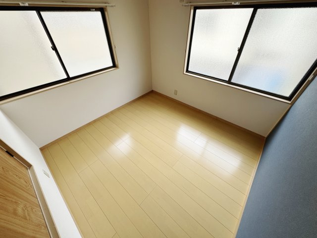 西本貸家の洋室