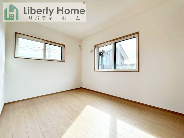 阿見町うずら野Ⅱ　新築戸建　2号棟の子供部屋