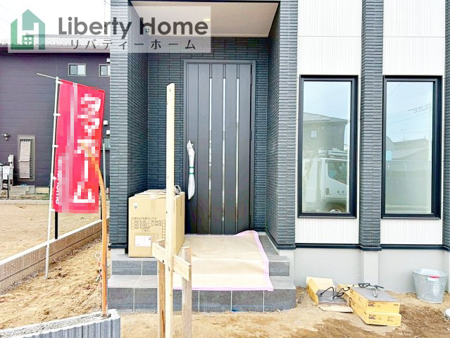阿見町うずら野Ⅱ　新築戸建　2号棟のエントランス