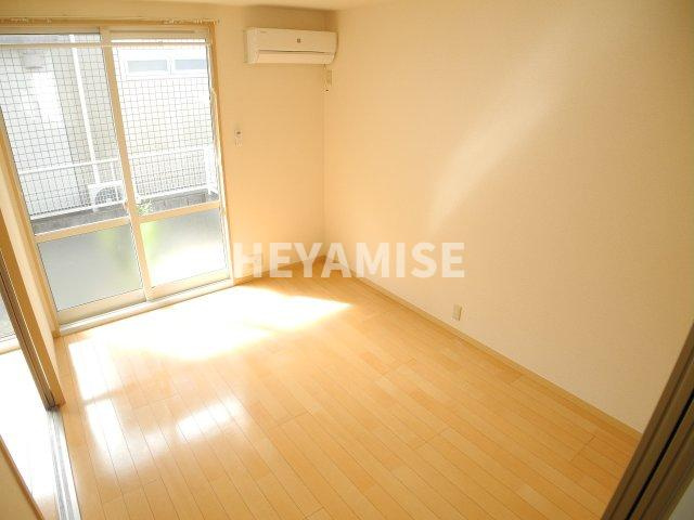 ラヴニーナの洋室