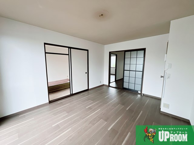 コーポ金井戸 北棟の居間・リビング