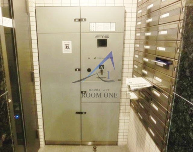 ジェノヴィア高田馬場のその他共用部分|集合ポスト、宅配ボックスです。