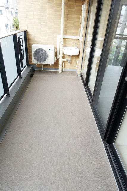 ライトテラス世田谷砧のバルコニー