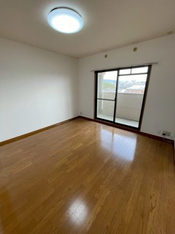 ルミエール合川の居間・リビング