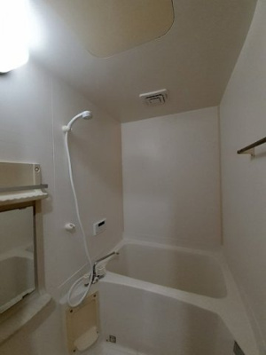 【浴室】 | メゾン・プラティーク | ゆったり過ごせるお風呂です