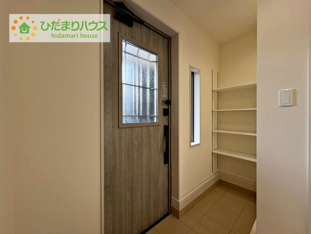 ひたちなか堀口第4　新築戸建　1号棟の玄関|丁度良い靴箱のサイズ♪これだけあれば家族全員の靴がしまえてスッキリ(^O^)
