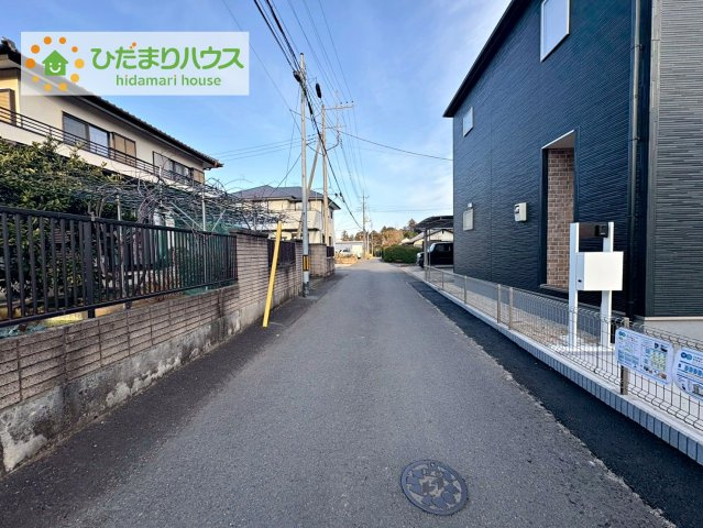 ひたちなか堀口第4　新築戸建　1号棟の前面道路含む現地写真|車の出入りもラクラクできちゃいます(^^♪