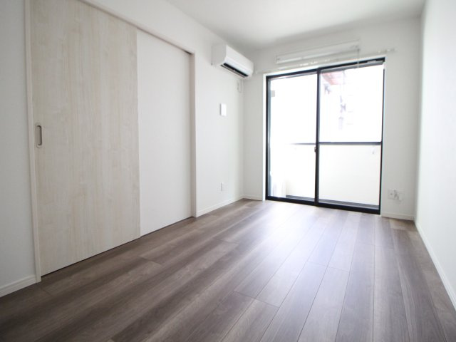 CRASTINE住吉大社の居間・リビング|ゆったりとしたリビングです