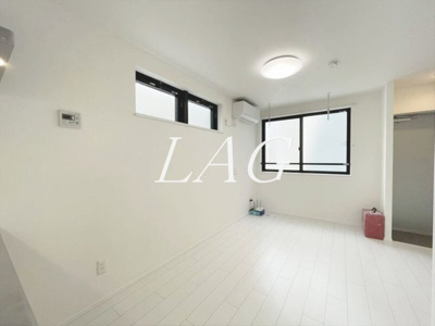 【居間・リビング】 | カンパネラ寺町 | 洋室のお部屋です。