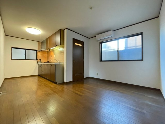 大町1丁目戸建の居間・リビング