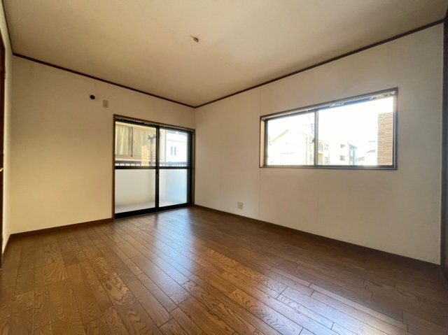 大町1丁目戸建の寝室