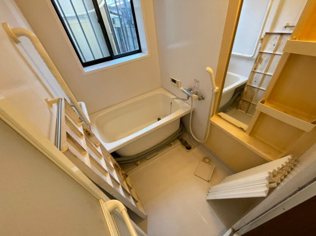 大町1丁目戸建の浴室