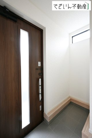 【玄関】 | Cradle garden久喜市菖蒲町下栢間第2　新築住宅 | 現地(2025年11月撮影)