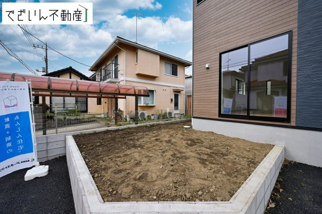 【庭】 | Cradle garden久喜市菖蒲町下栢間第2　新築住宅 | お庭スペースでは、ガーデニングやBBQなど楽しめそうです。
現地(2025年11月撮影)